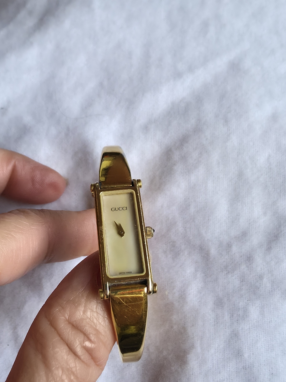 GUCCI 1500L Bangle Watch Gold-Tone